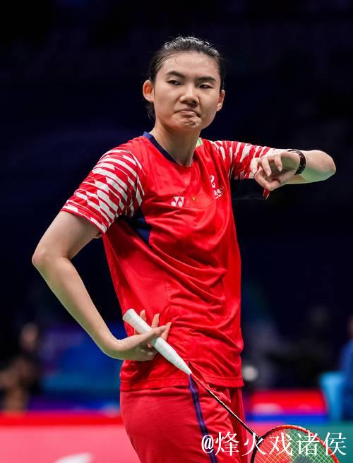 中国羽毛球大师赛：陈雨菲1-2不敌韩悦，无缘四强