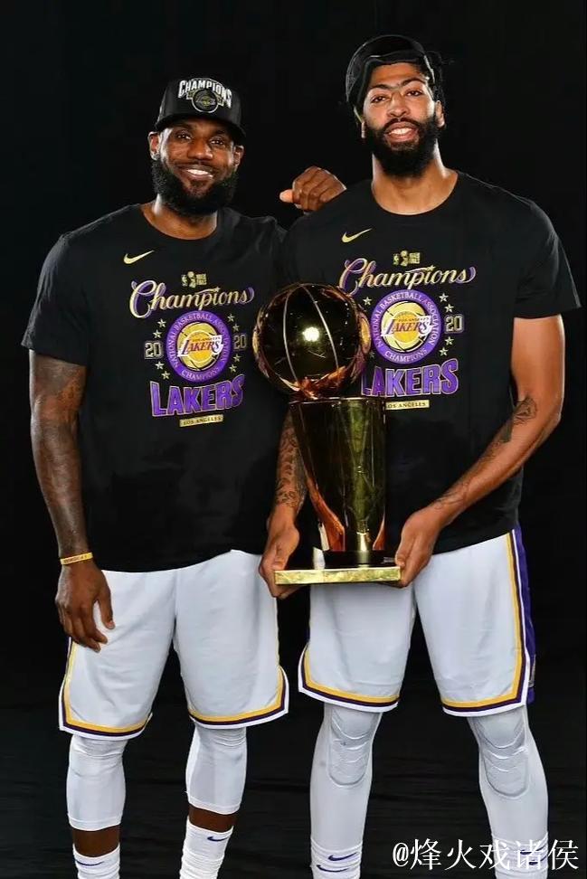 詹姆斯32+14+10浓眉31+9 湖人力克国王喜迎三连胜